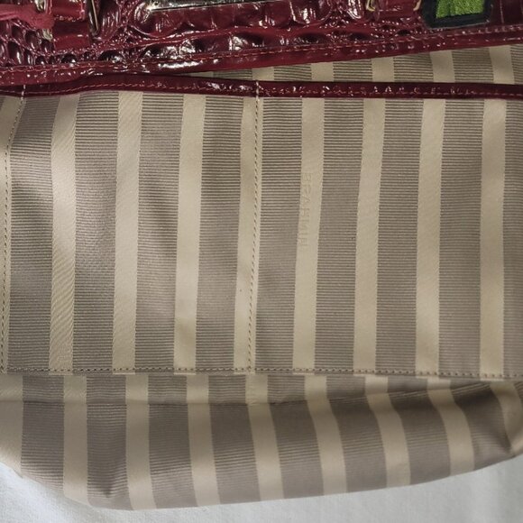 VINTAGE BRAHMIN MINI ASHER CHIANTI ROSSINI EMBROIDERED ROSES PURSE/BAG/TASSEL - Picture 9 of 9